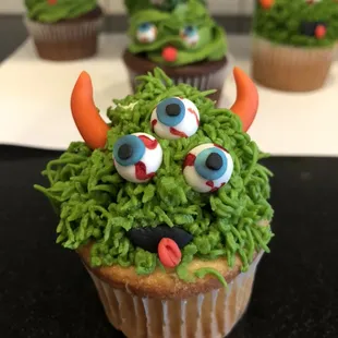More goblin cupcakes