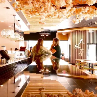 two women in a cafe