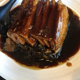 Braised Pork With Preserved Mustard Greens