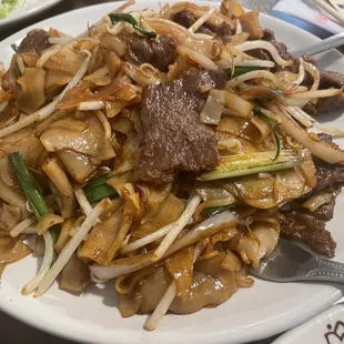 Beef chow fun