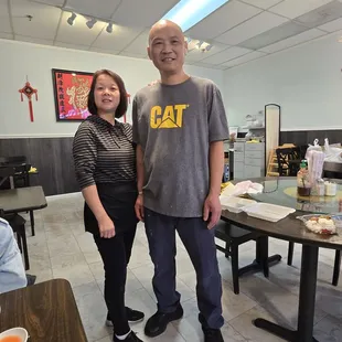 Previous owners of Tang's Wok are cooking and serving up tasty dishes.