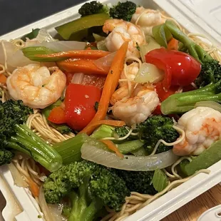 Cantonese Lo-Mein with Shrimp