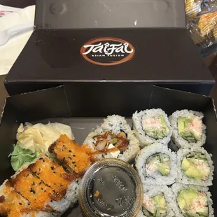 California Roll, Crunch Roll