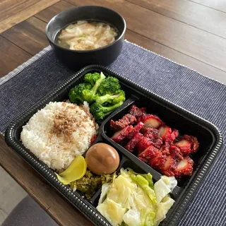 E.10. Taiwan Style Pork Tender Rice Plate & Small Wonton Soup Combo