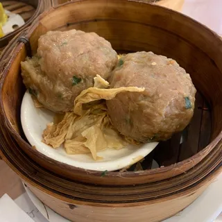 Beef with Bean Curd Balls