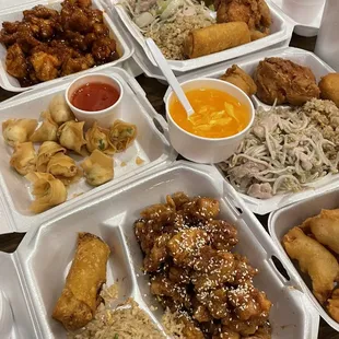 Sesame chicken, Tangerine Chicken and Egg Roll, garlic chicken