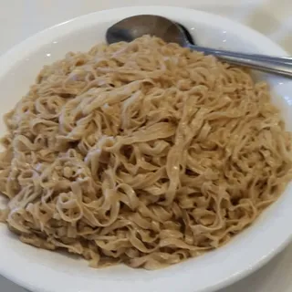 Abalone Sauce & Mushroom Low Mein