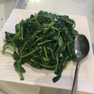 Sauteed Snow Bean Leaf with Garlic