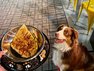 La La’s Sangria Bar