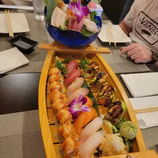 7. Lobster Mango Roll