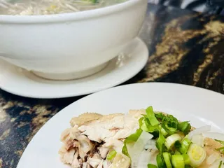 Pho Song Hai