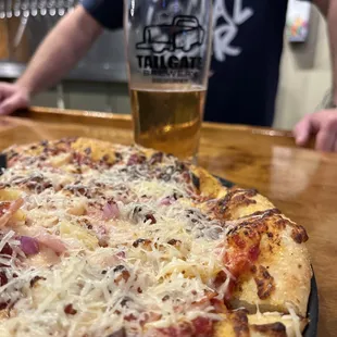 Hawaiian Pizza and a pint of Czech Pilsner !