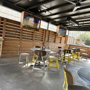 Lots of outdoor tvs