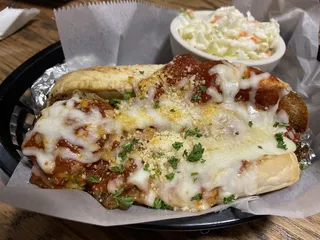 Finny's Sports Bar and Grill