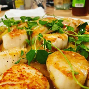 www.tailoredchef.net Gotta love scallops this time of year