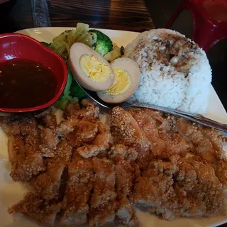 Crispy Spiced Chicken with Chili Sauce Rice Box