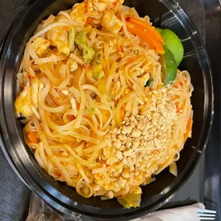 Dine in Chicken Pad Thai