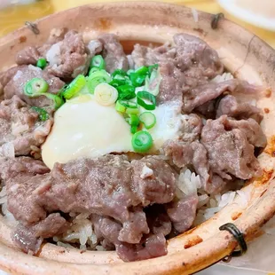 Beef and egg claypot rice