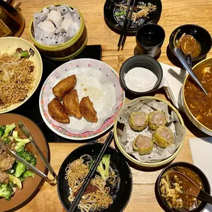 House Special chow mein, Shrimp dumplings, Pan fried pork dumplings, Siu mai, hot and sour soup, Beef w/ Broccoli