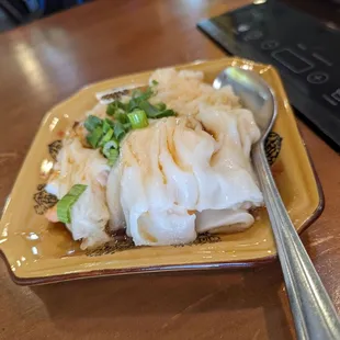Taishan shrimp noodle roll