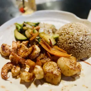 Fried rice, Vegetables, Shrimp, and Scallops