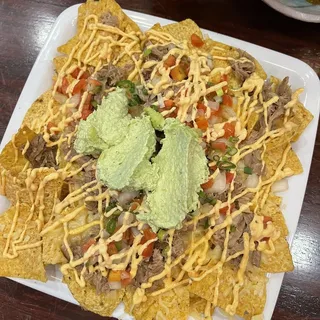 Kalua Pork Nachos