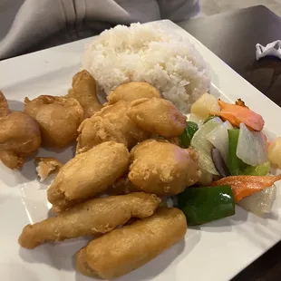 Children's chicken tenders. They do not have fries.