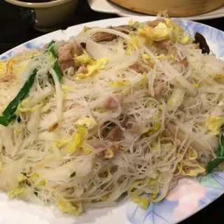 24. Singapore Fried Rice Noodles 24.