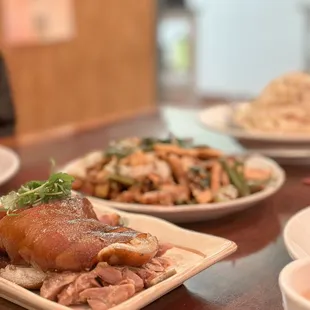 Wan Luan Pork Hock, Hakka Delight Stir Fry, Combination Fried Rice @lesminaddio