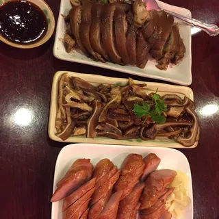 () / Taiwan Sausage (4 Pieces)