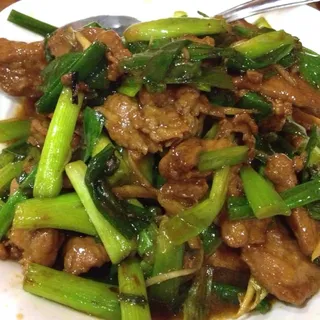 / Beef with Green Onion