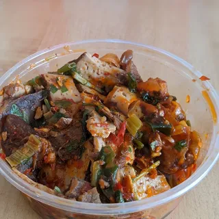 Beef Tendon and Tofu in Chili Sauce