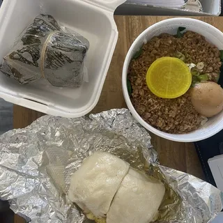 Old Fashioned Meat Sauce with Rice and Egg