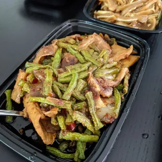 Stir-fried Long Beans with Pork