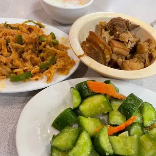 Pork Belly and Bean Curd in Chili Sauce