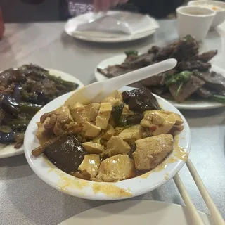 Pork Blood Intestine Tofu with Spicy Sauce