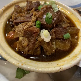 Beef Stew with Spicy Sauce