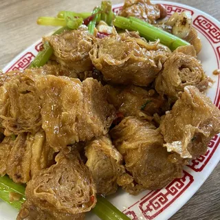 Tofu Skin with Chinese Celery