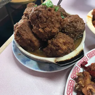 Meatball Stew with Napa Cabbage