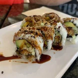 a close up of a sushi