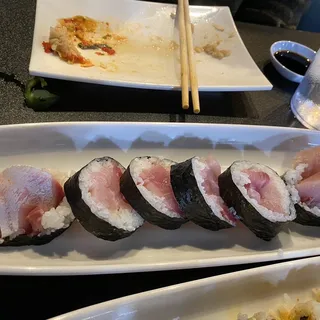 Yellowtail Roll