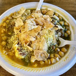 Aloo Tikki Chaat