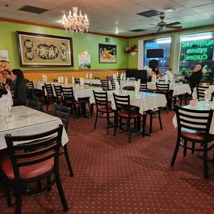 More carry out than dine in business but they put it in my tiffin to reduce plastic waste.