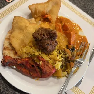Butter chicken, Tika masala, naan bread, fire chicken