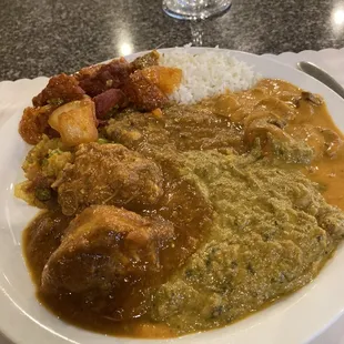 A sampling of lunch buffet items.