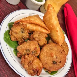 When you dine in don't forget to start your meal off with our veggie platter! We open dine in at 5:00