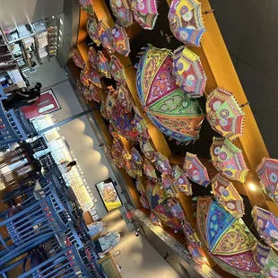 Love the decorative ceiling...