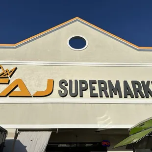 Taj Supermarket