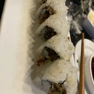 The above pictures is of the yellowtail cheek and salmon skin roll.   both were not appetizing