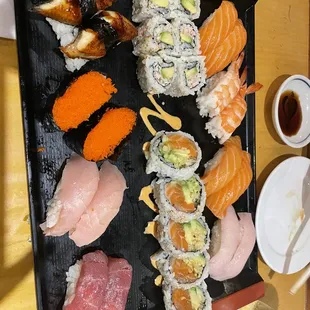 sashimi, sushi, sushi and sashimi, food